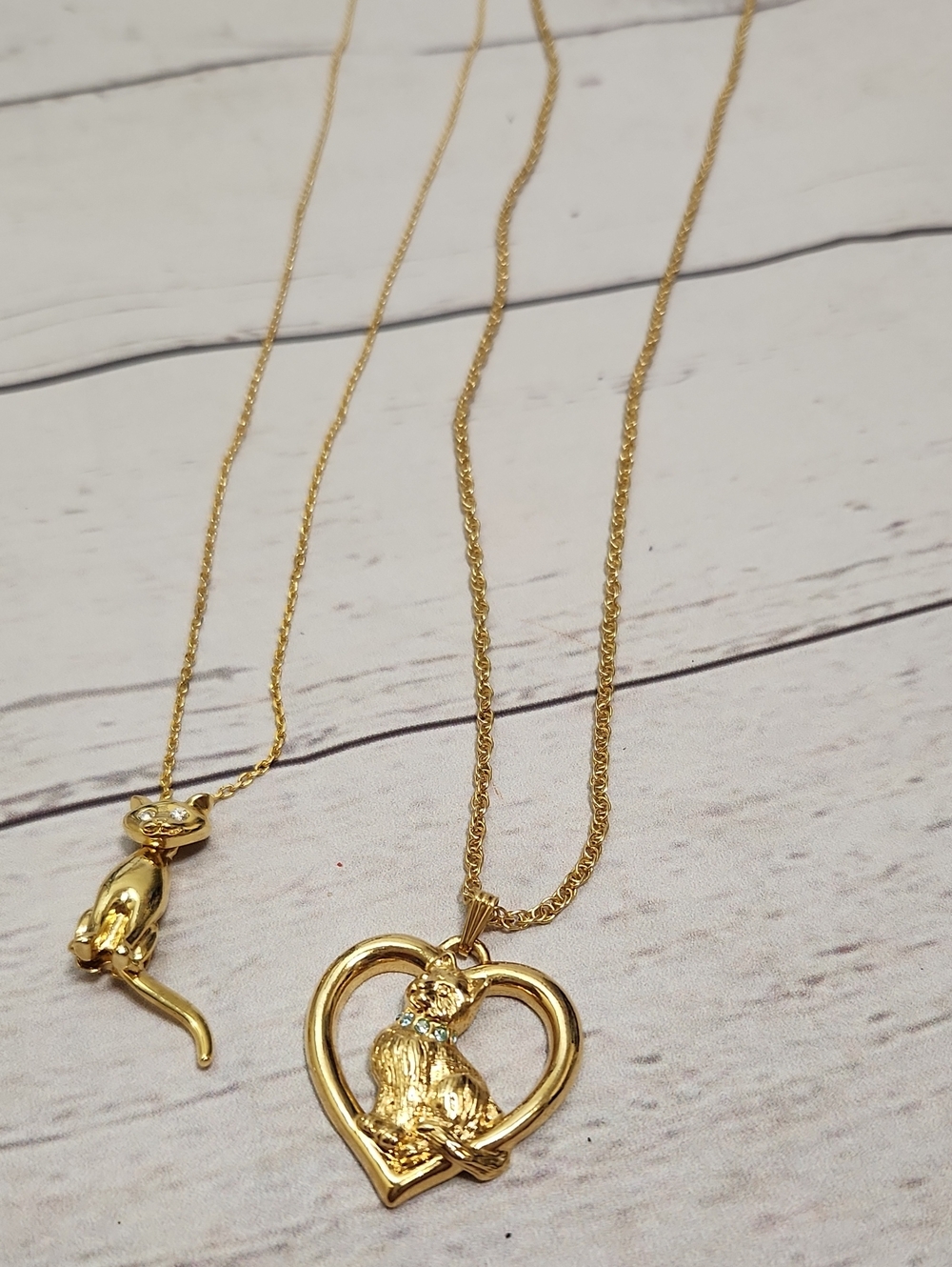 Gold Cat Heart Pendant Necklace - Women Jewelry - Picture 1 of 2